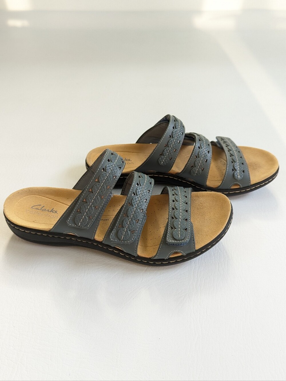 Clarks Laurieann Cove Slip-On Sandals Size 7 Blue Comfort Walking Sandal